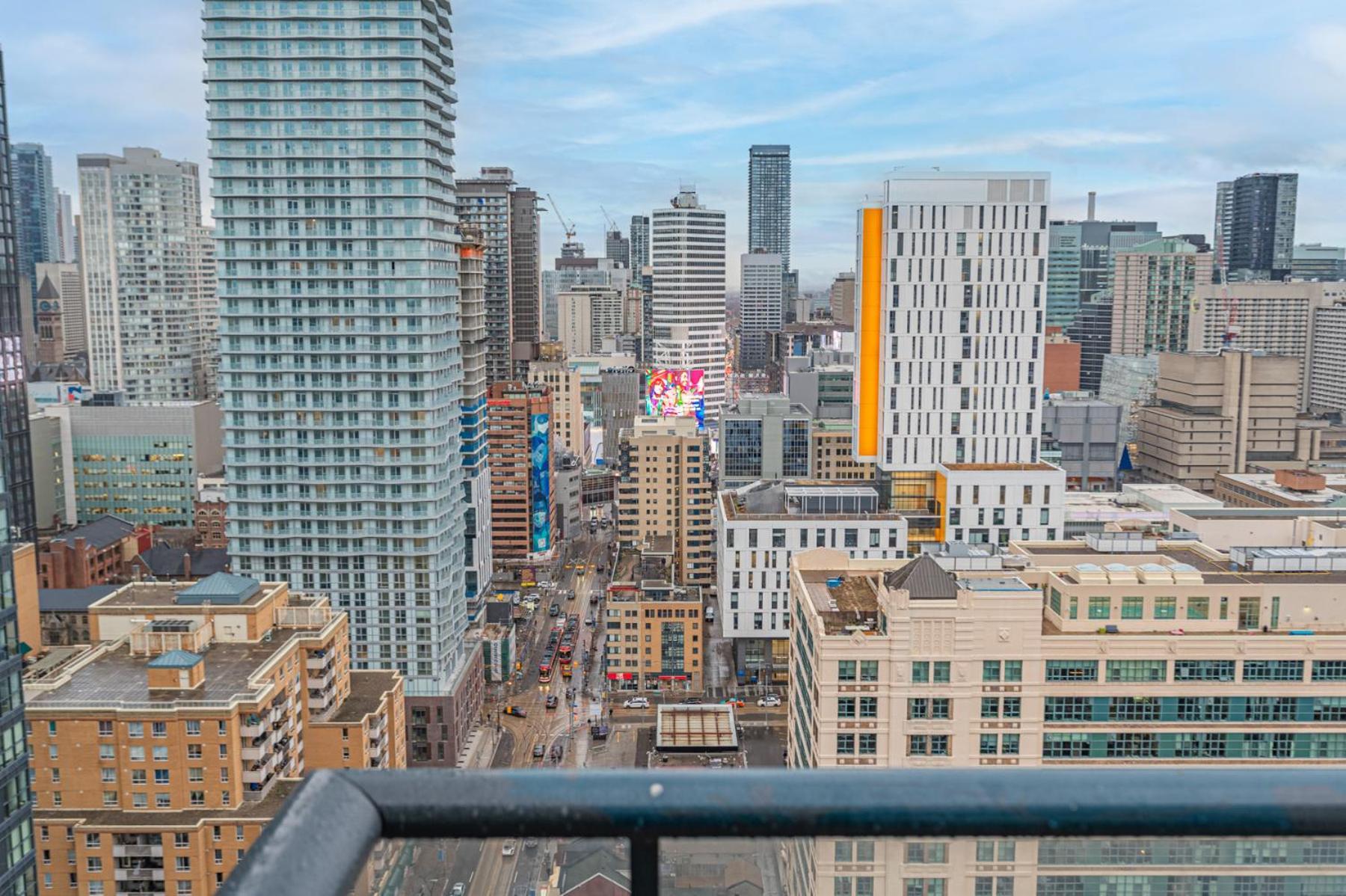 Toronto Garden Suites ภายนอก รูปภาพ