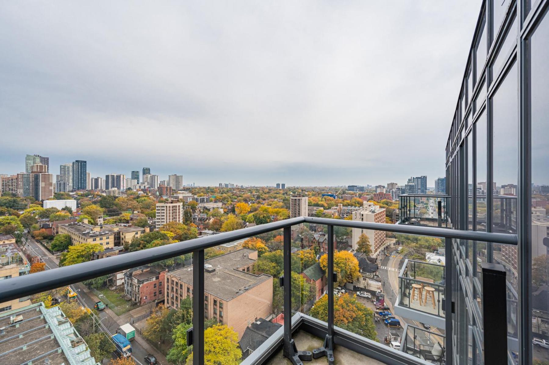 Toronto Garden Suites ภายนอก รูปภาพ